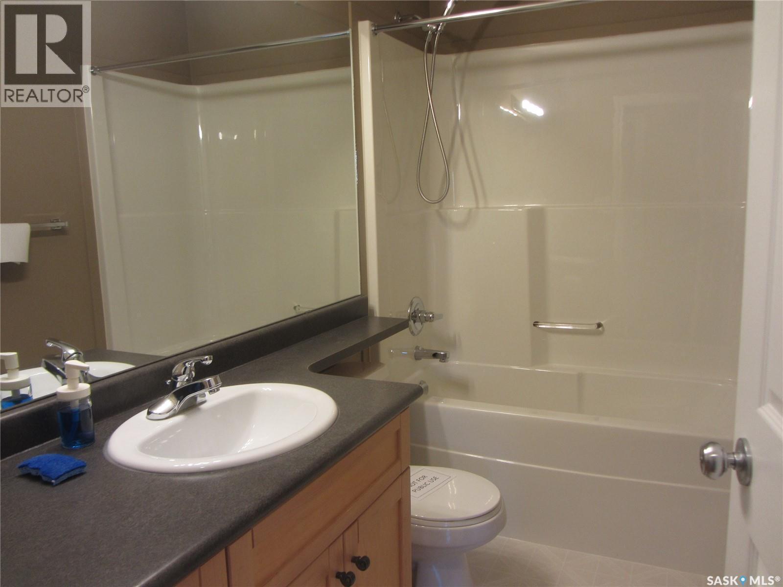 562 Blackburn Crescent, Saskatoon, SK