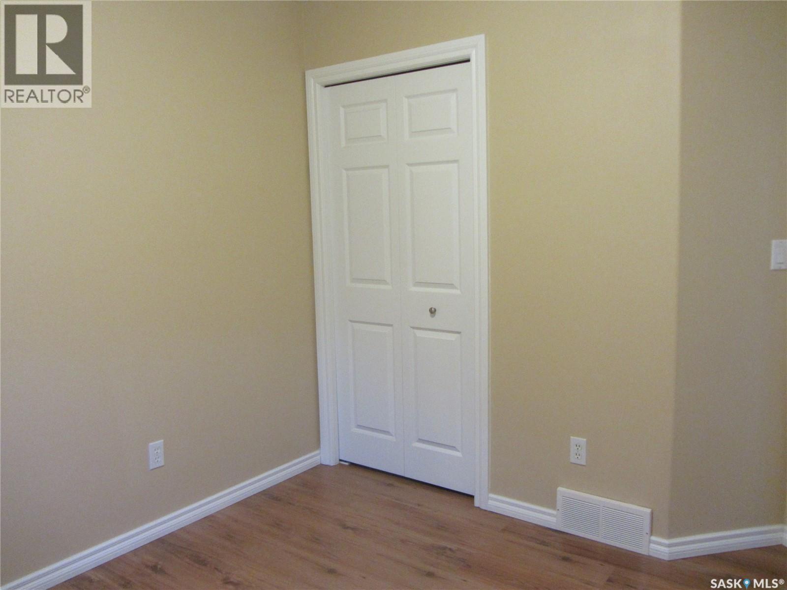 562 Blackburn Crescent, Saskatoon, SK