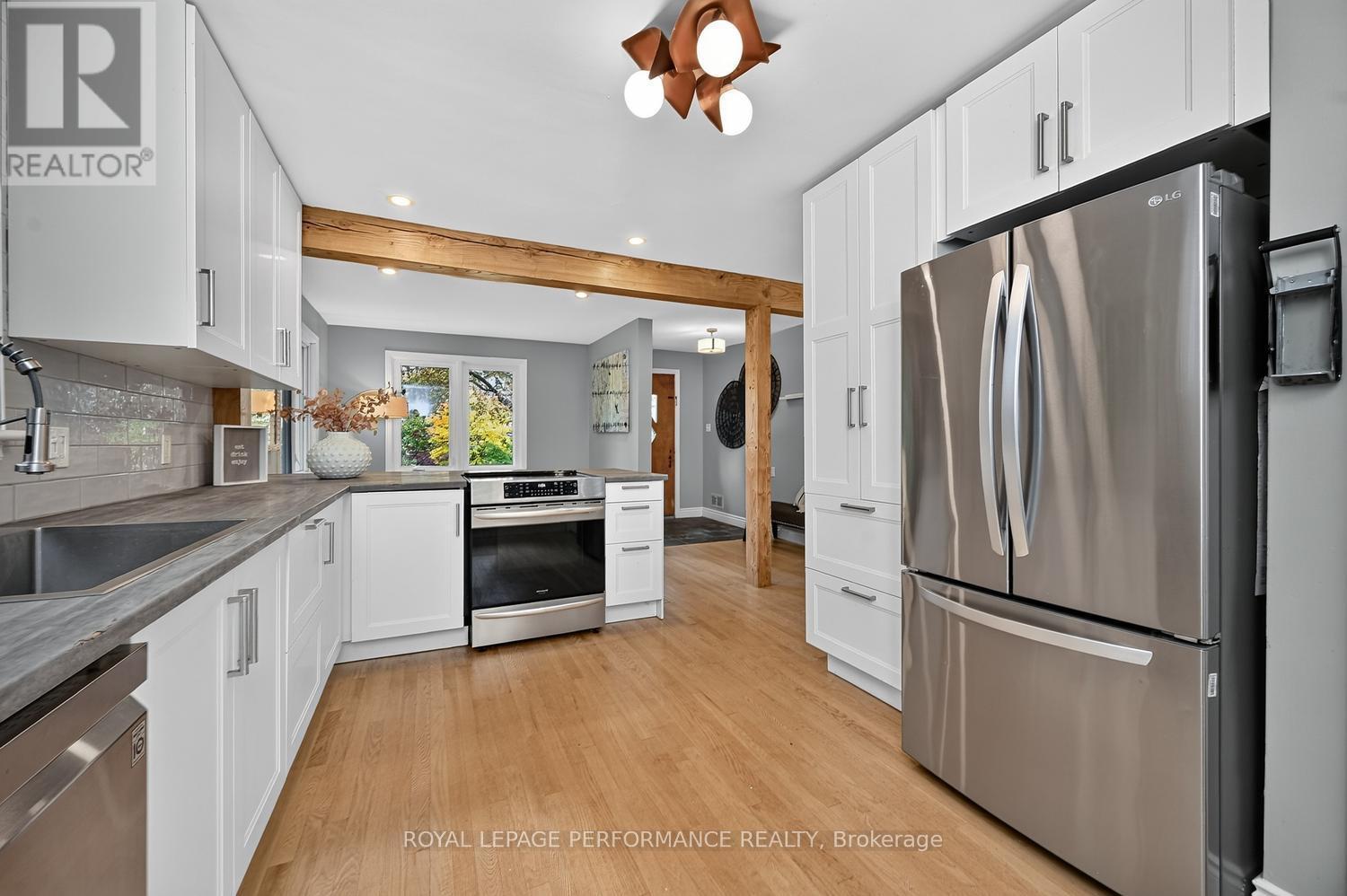 140 Begonia Avenue, Ottawa, ON