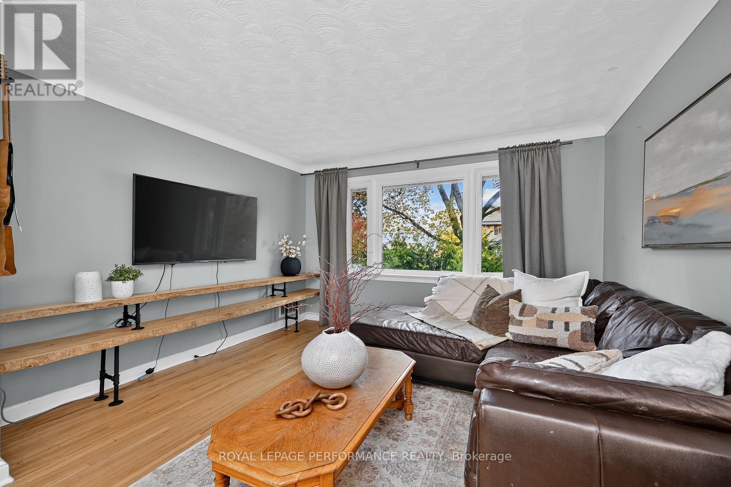 140 Begonia Avenue, Ottawa, ON