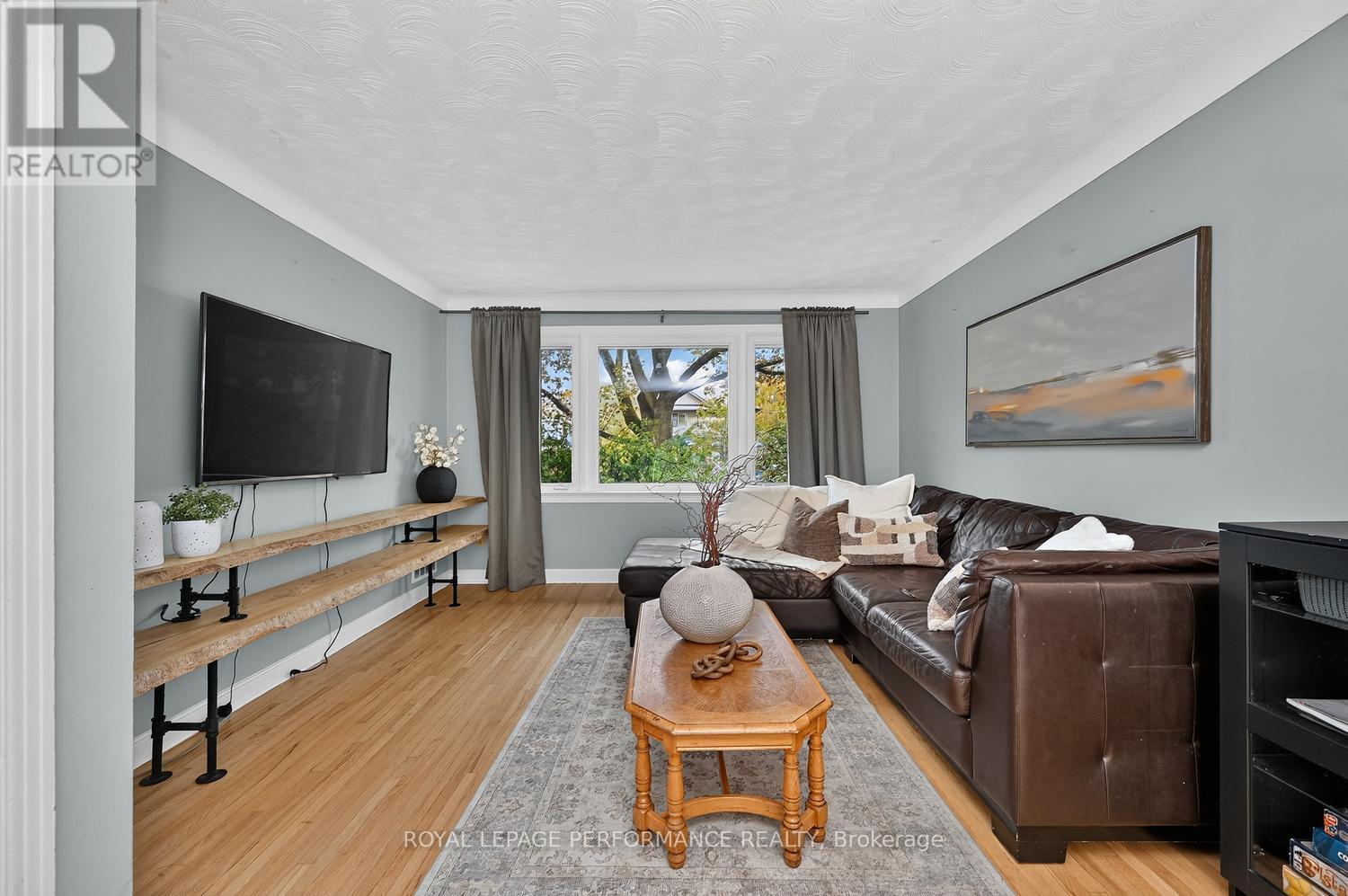 140 Begonia Avenue, Ottawa, ON