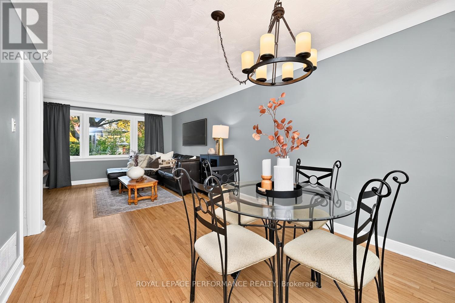 140 Begonia Avenue, Ottawa, ON