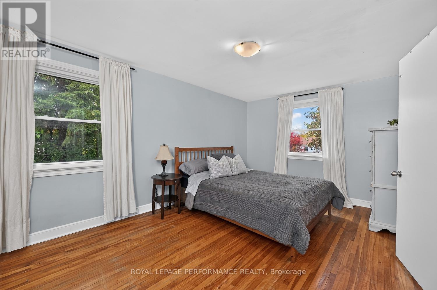 140 Begonia Avenue, Ottawa, ON