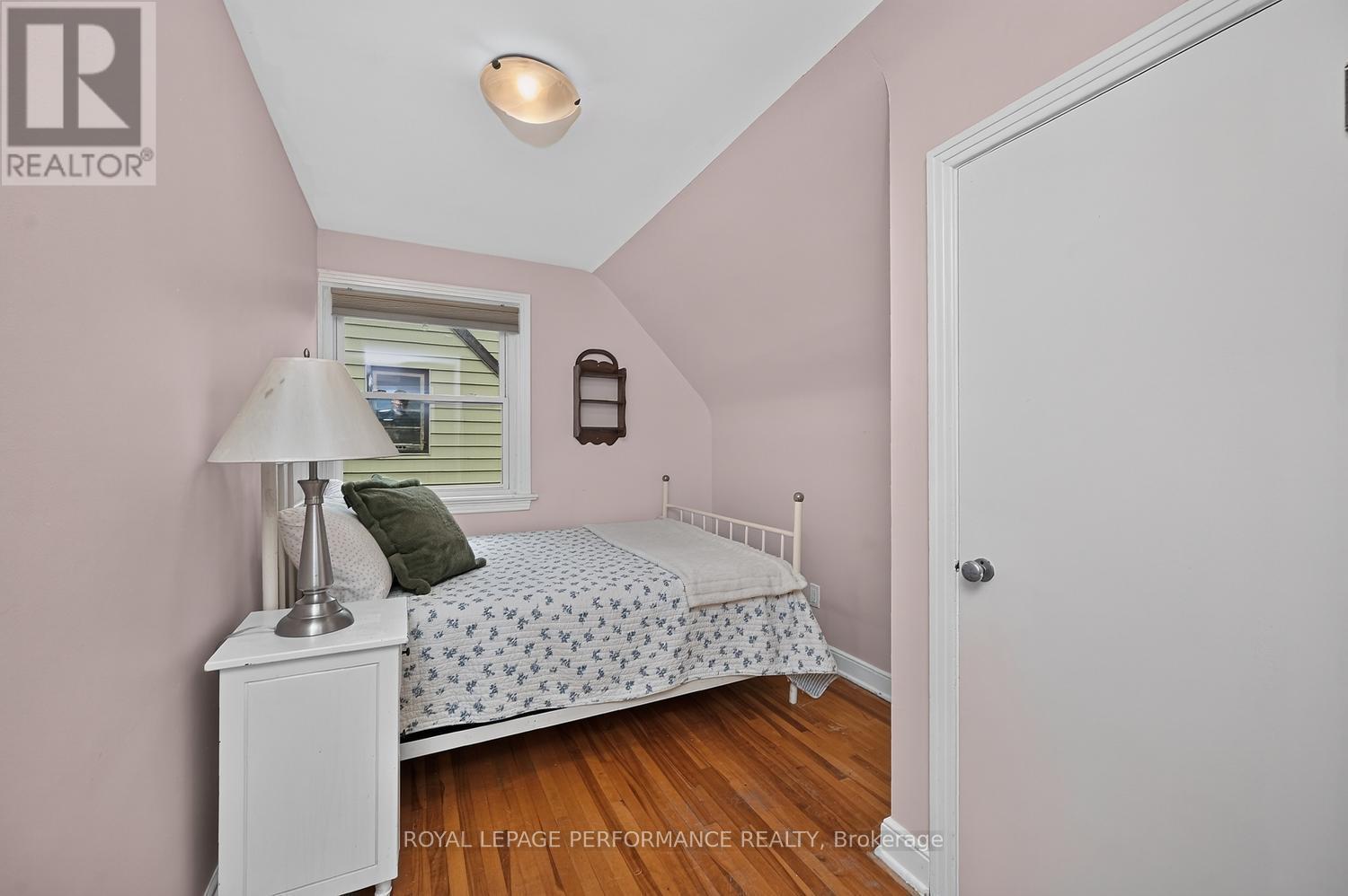 140 Begonia Avenue, Ottawa, ON