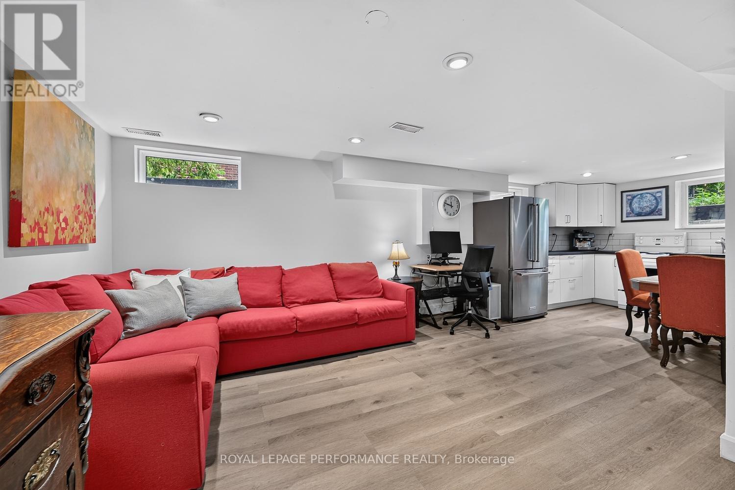 140 Begonia Avenue, Ottawa, ON