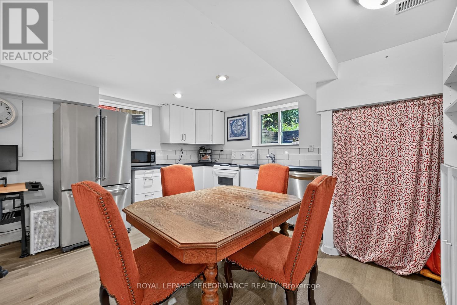 140 Begonia Avenue, Ottawa, ON
