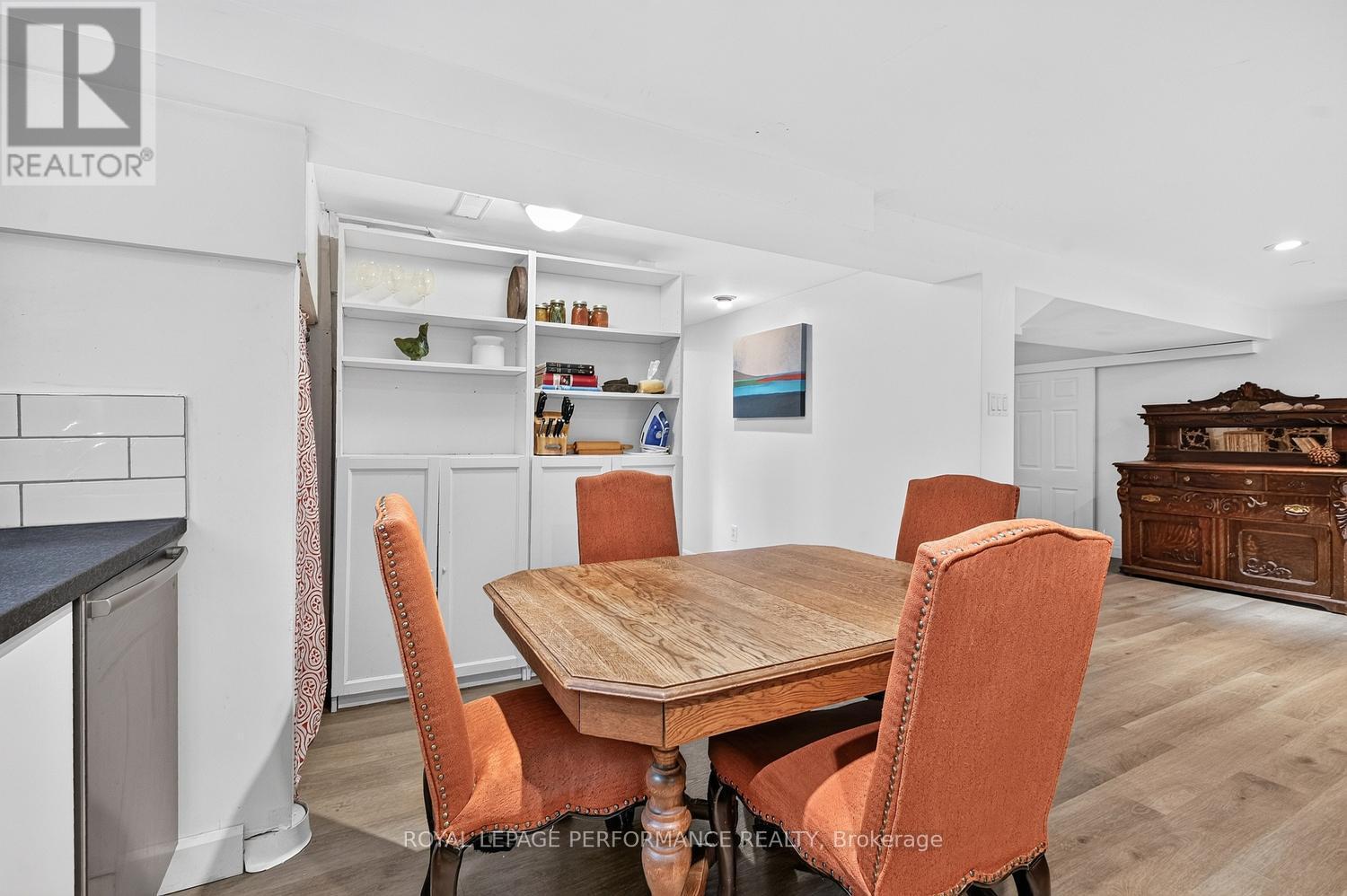 140 Begonia Avenue, Ottawa, ON