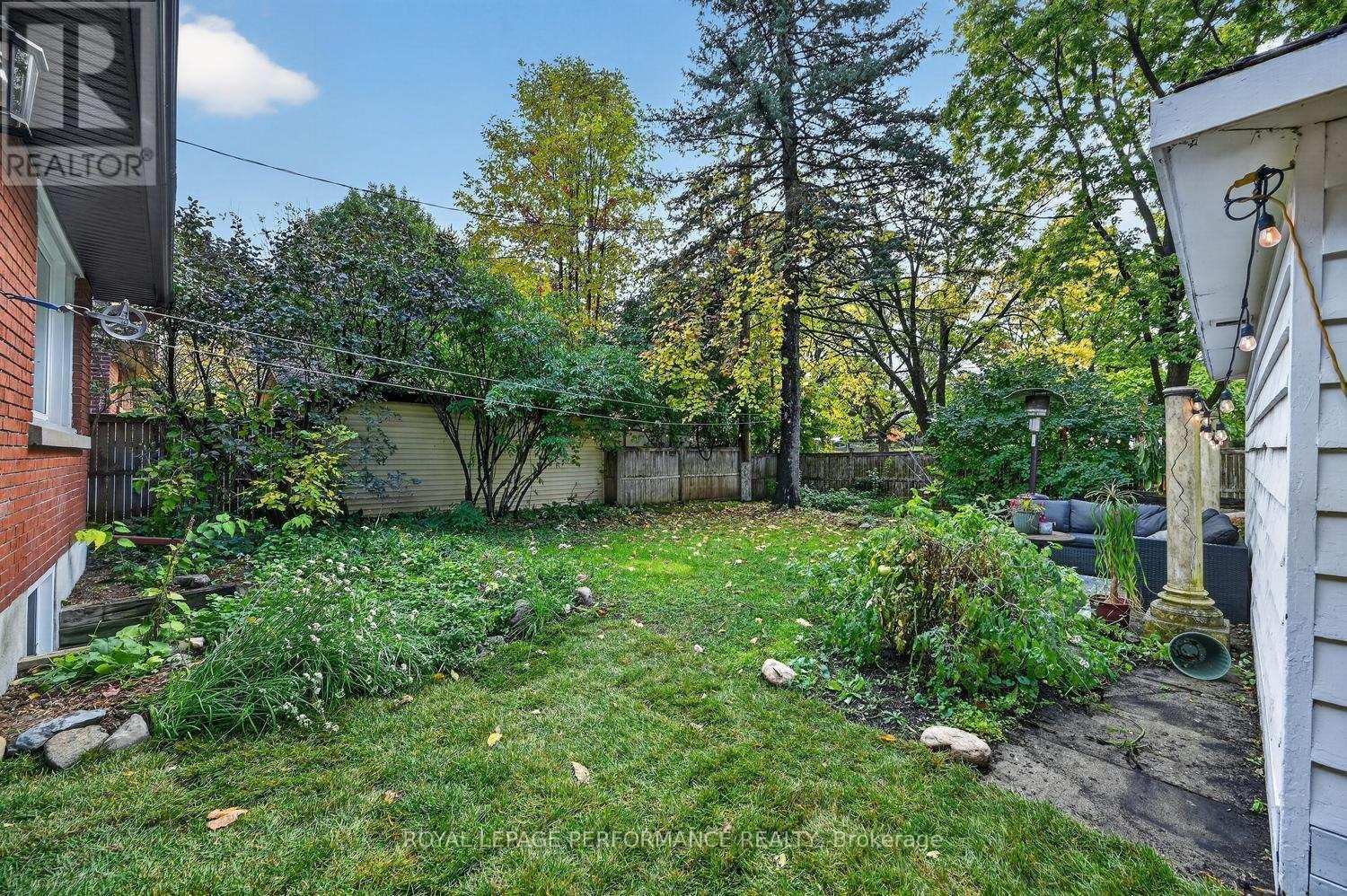 140 Begonia Avenue, Ottawa, ON