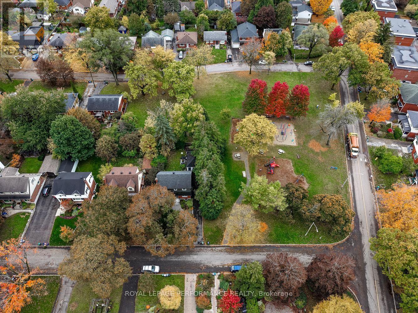 140 Begonia Avenue, Ottawa, ON