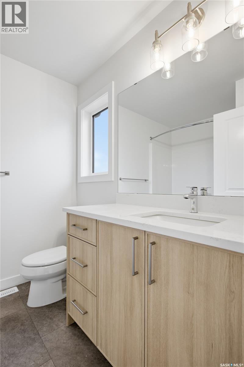 273 Mark Bend, Saskatoon, SK