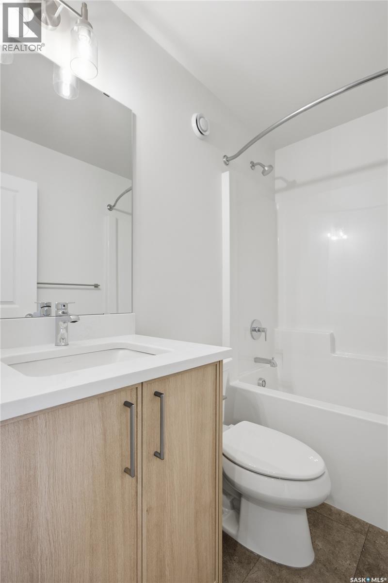 273 Mark Bend, Saskatoon, SK
