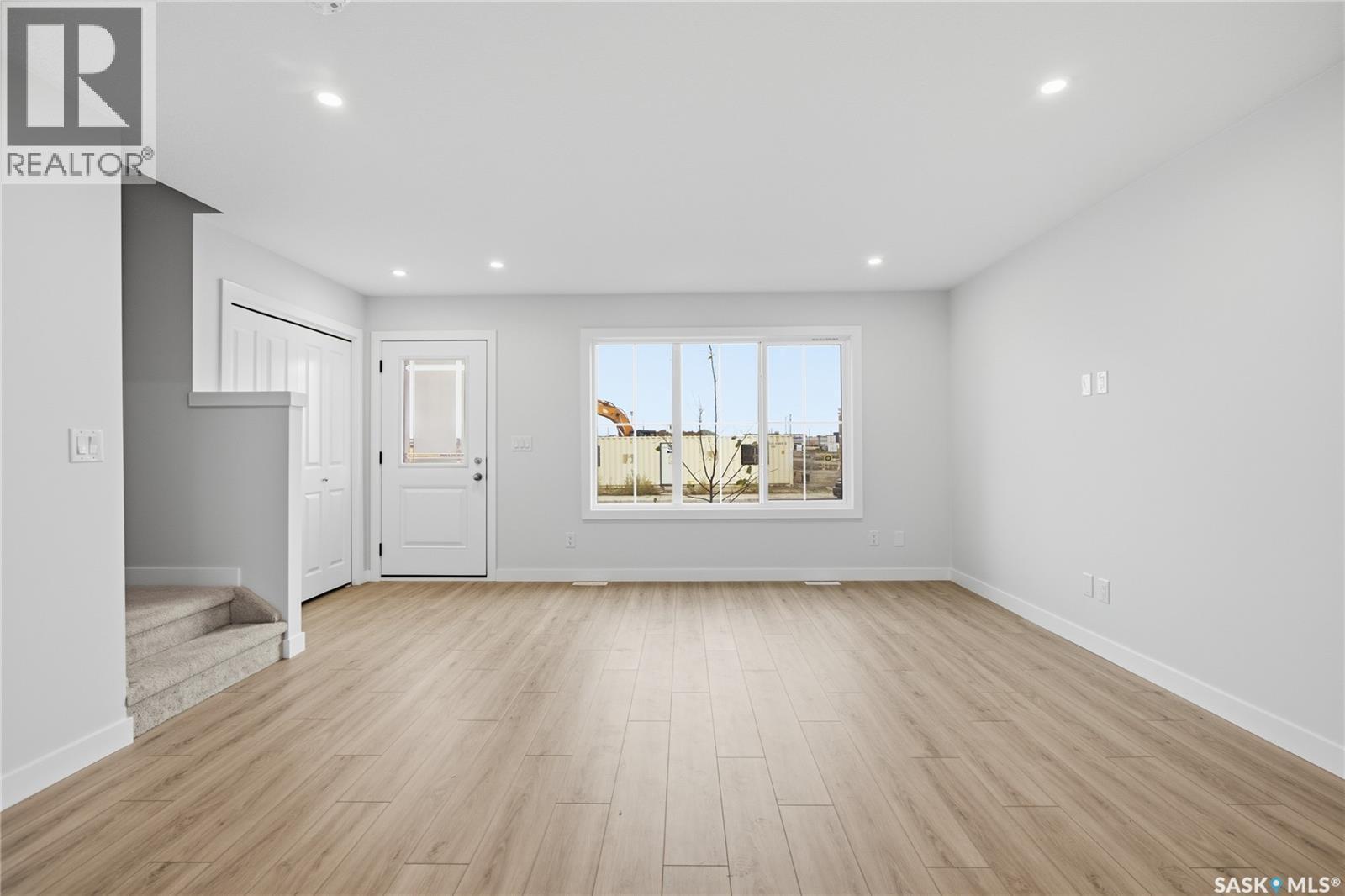273 Mark Bend, Saskatoon, SK
