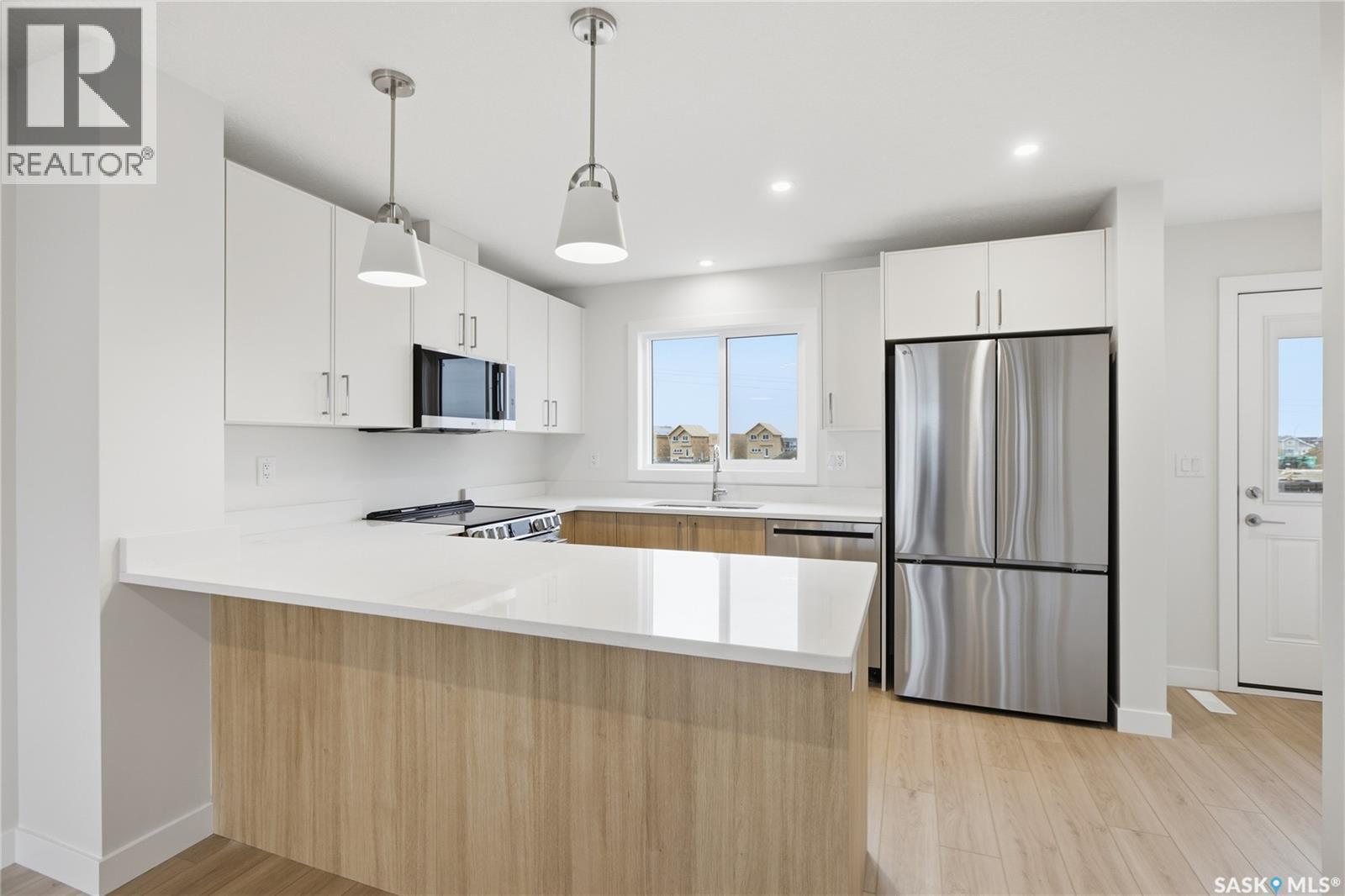 273 Mark Bend, Saskatoon, SK
