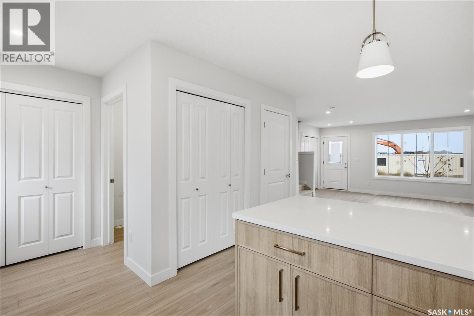 273 Mark Bend, Saskatoon, SK