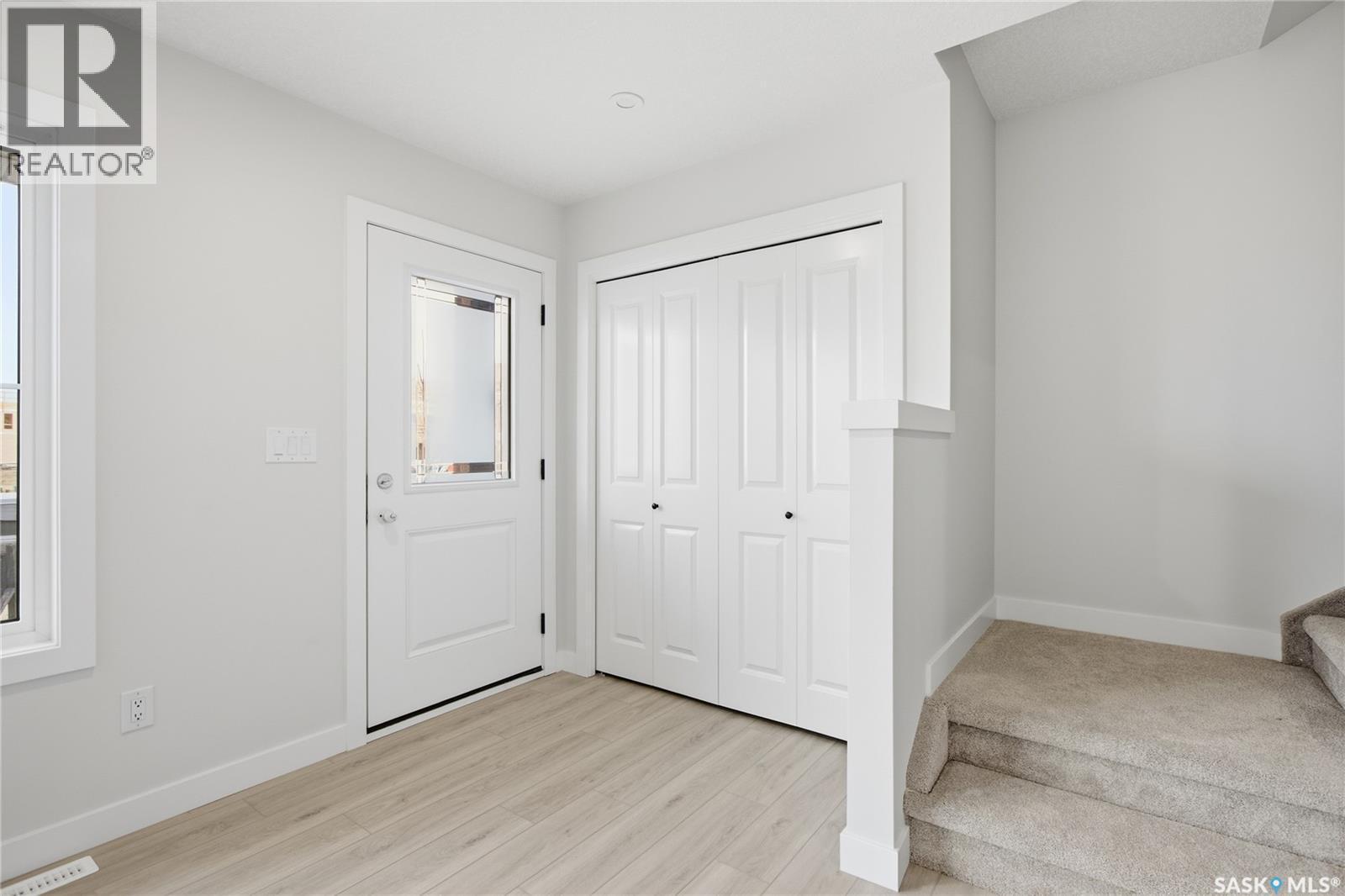 263 Mark Bend, Saskatoon, SK