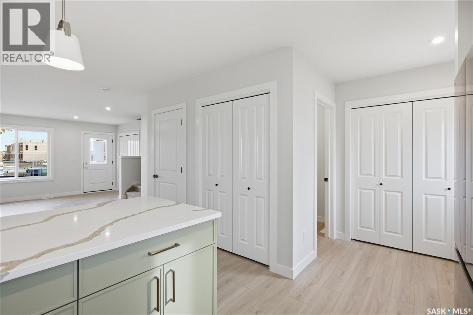 263 Mark Bend, Saskatoon, SK