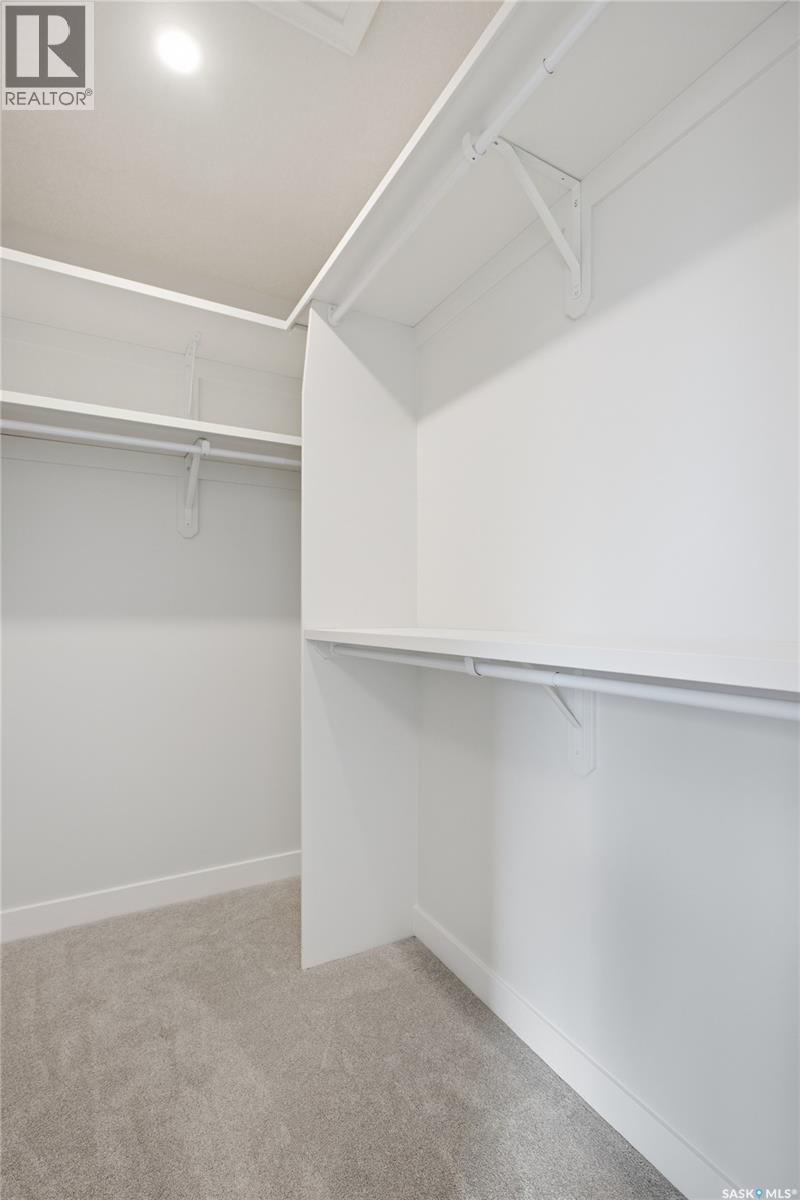 263 Mark Bend, Saskatoon, SK