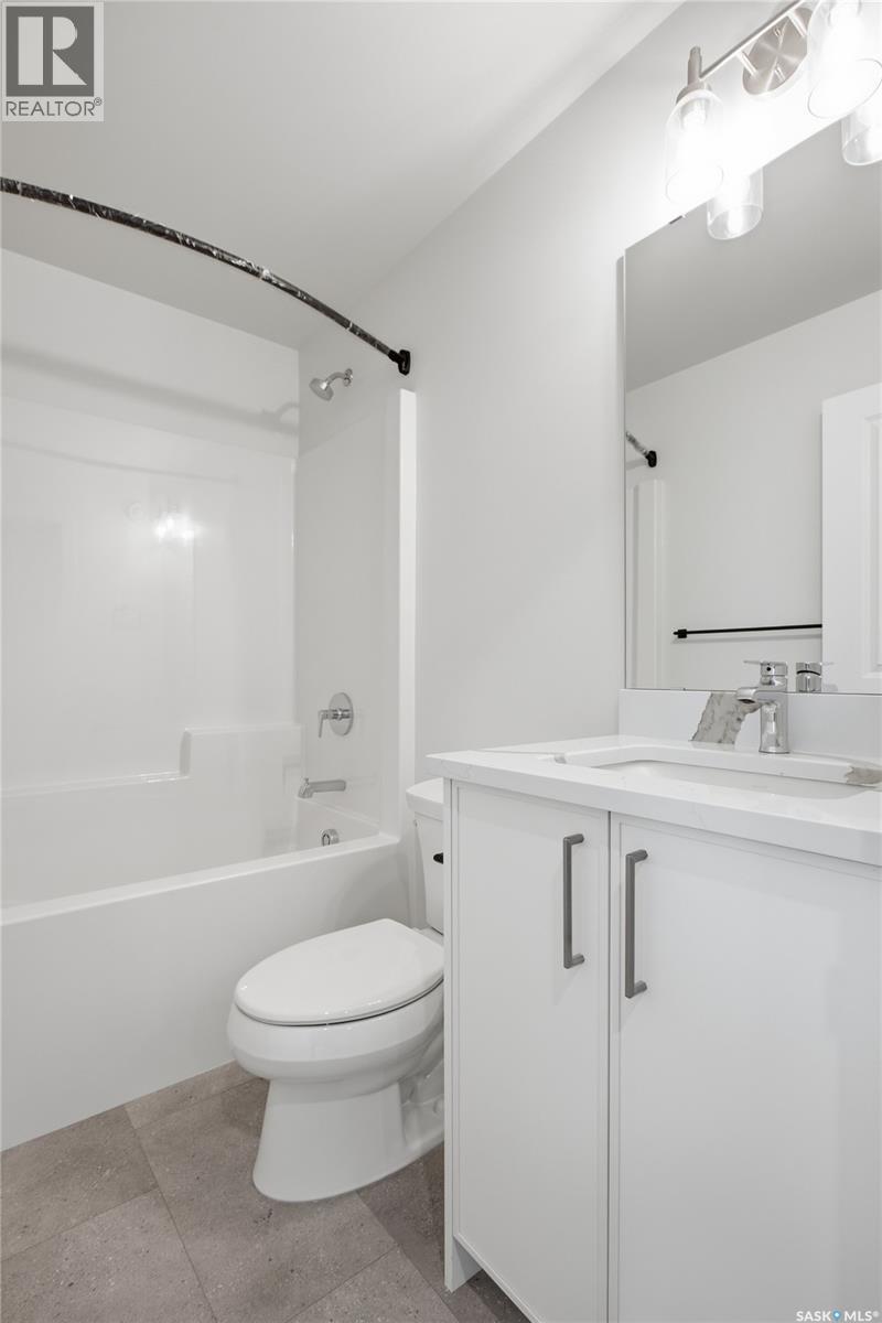 263 Mark Bend, Saskatoon, SK