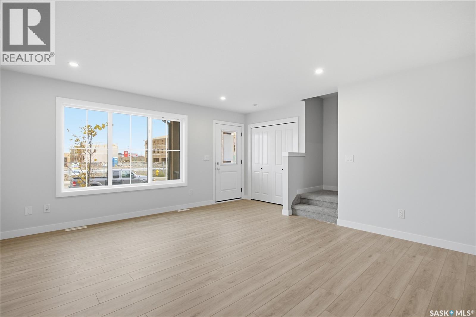 263 Mark Bend, Saskatoon, SK