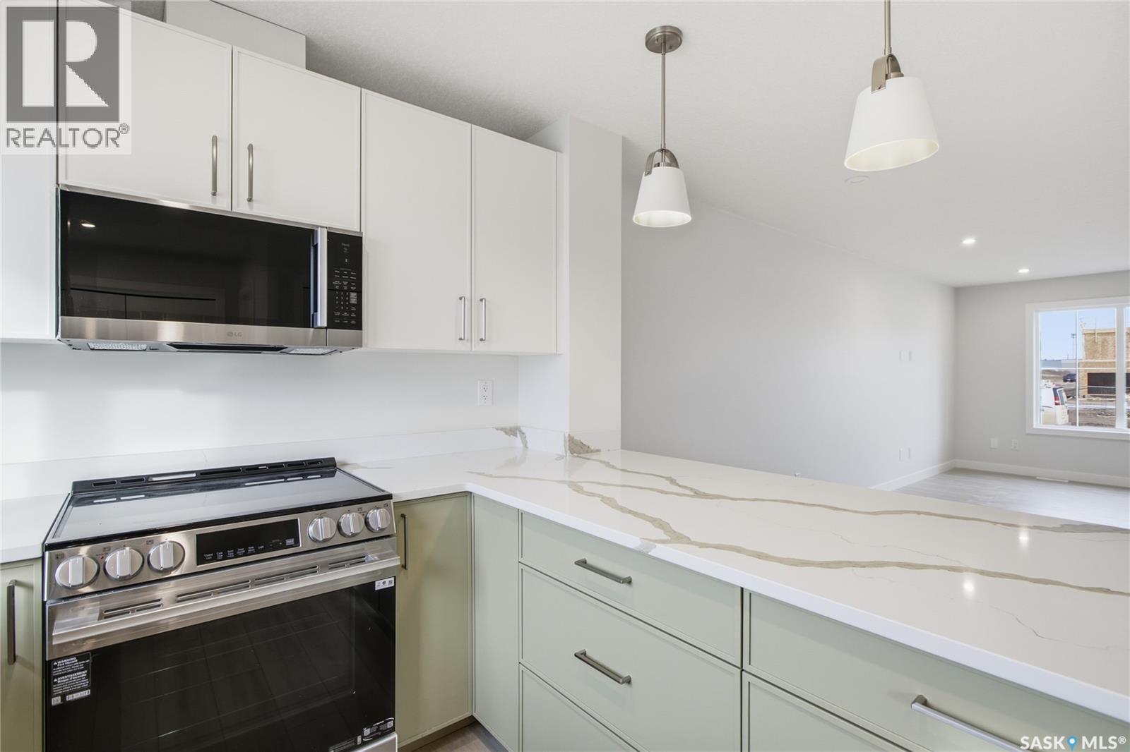 263 Mark Bend, Saskatoon, SK