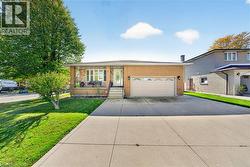 3 HARVARD Place  Hamilton, ON L9B 1S1