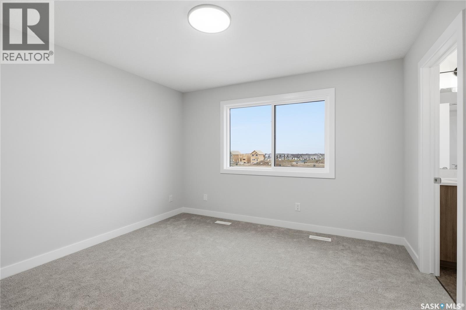 279 Mark Bend, Saskatoon, SK