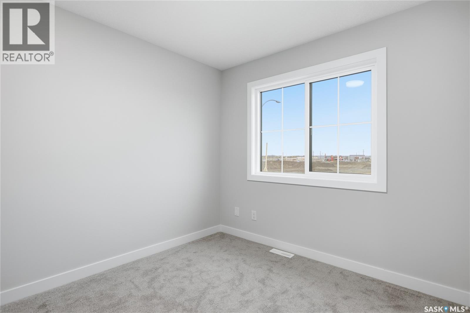279 Mark Bend, Saskatoon, SK