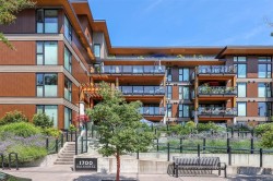 #208-1700 Balmoral Ave Comox, BC V9M 2N1