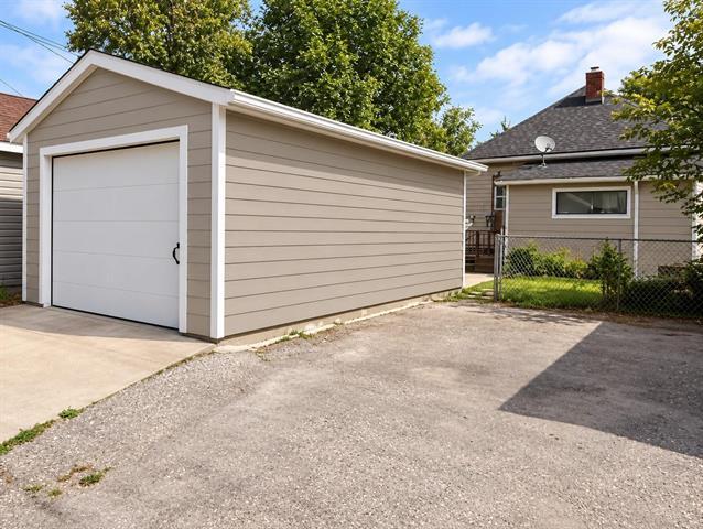 356 Larsen Ave, Winnipeg, MB