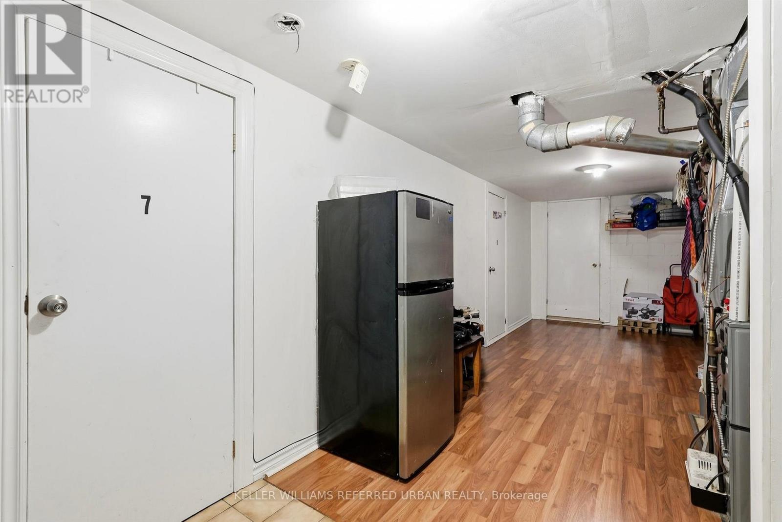 128 Hadeland Avenue, Hamilton, ON