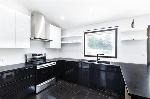 28 Blackwood Bay, Winnipeg, MB 