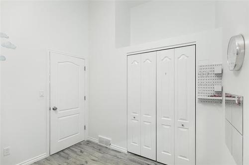 28 Blackwood Bay, Winnipeg, MB 