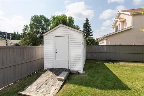 28 Blackwood Bay, Winnipeg, MB 