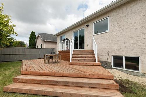 28 Blackwood Bay, Winnipeg, MB 