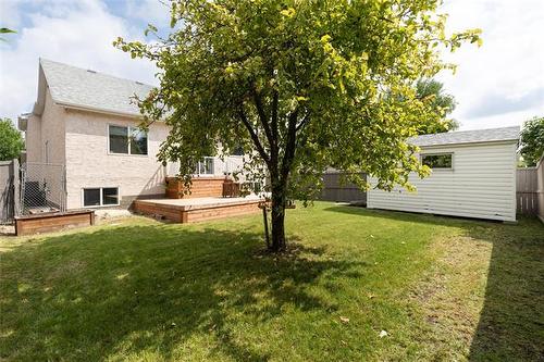 28 Blackwood Bay, Winnipeg, MB 
