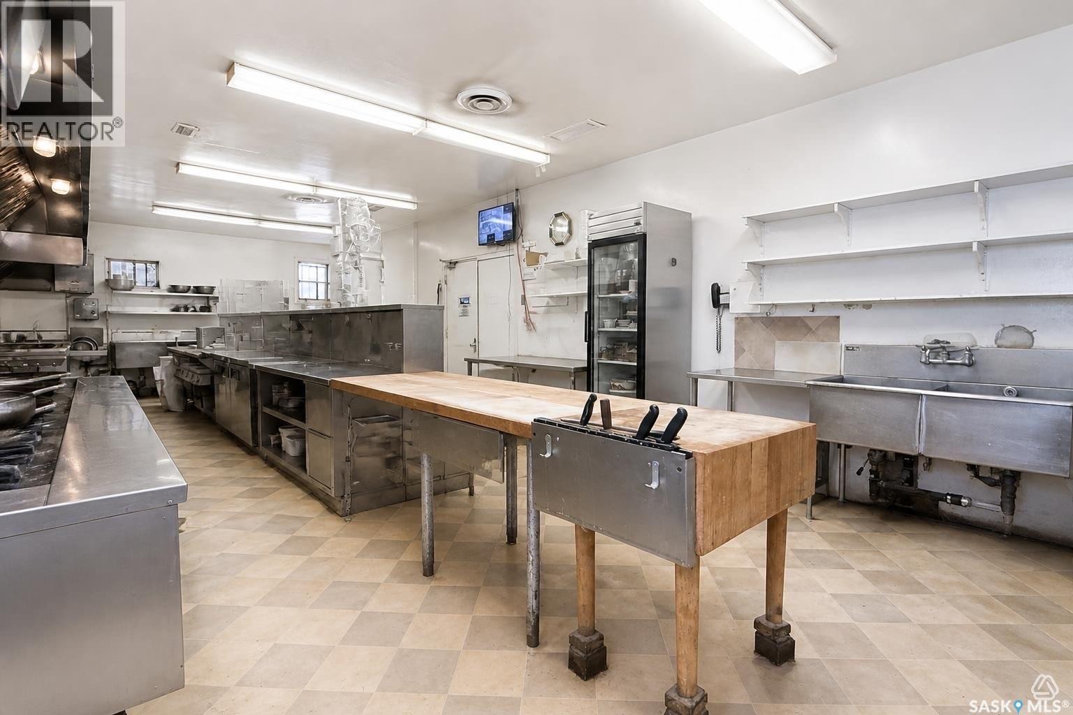 320 South Service Road E, Swift Current, SK