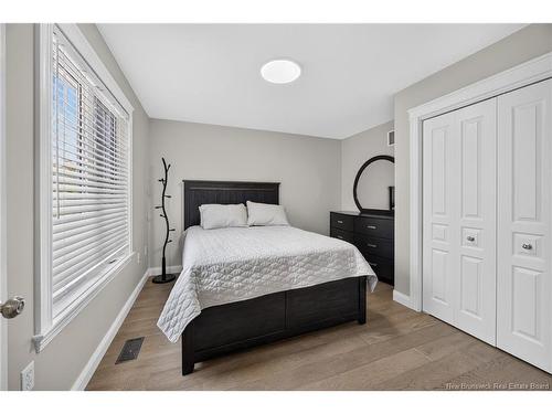 122 Summerhill Row, Fredericton, NB 