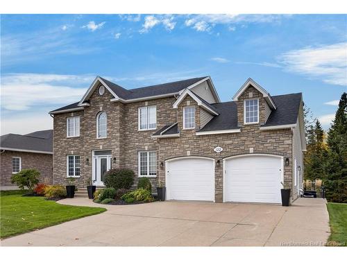 122 Summerhill Row, Fredericton, NB 