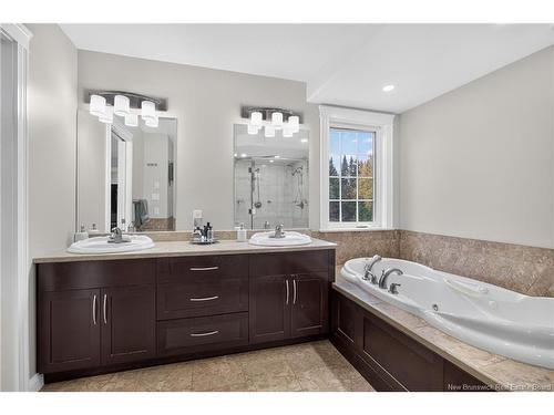 122 Summerhill Row, Fredericton, NB 