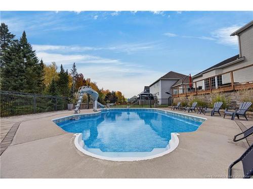 122 Summerhill Row, Fredericton, NB 