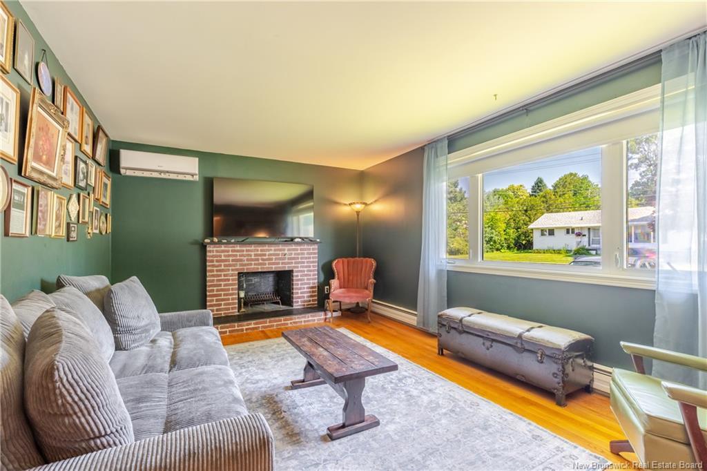 577 Maple St, Fredericton, NB