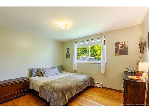 577 Maple St, Fredericton, NB 