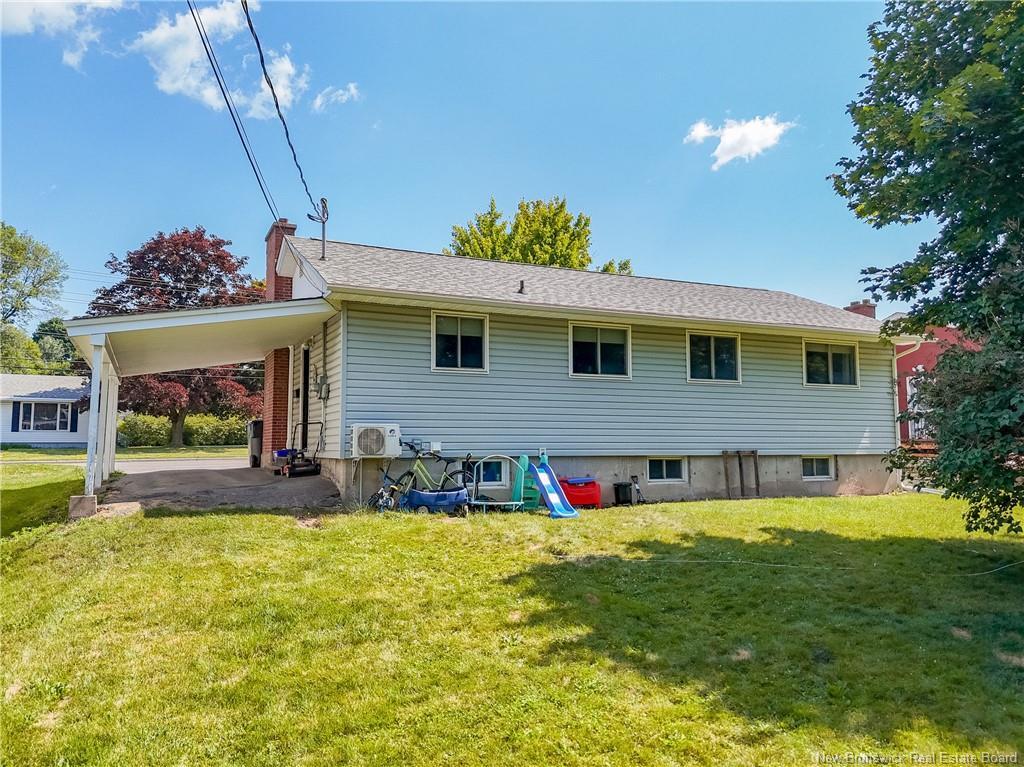577 Maple St, Fredericton, NB