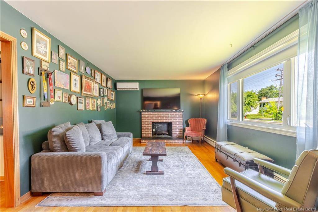 577 Maple St, Fredericton, NB