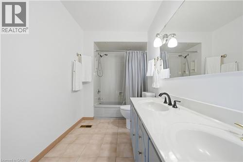 24 West 32Nd Street, Hamilton, ON 