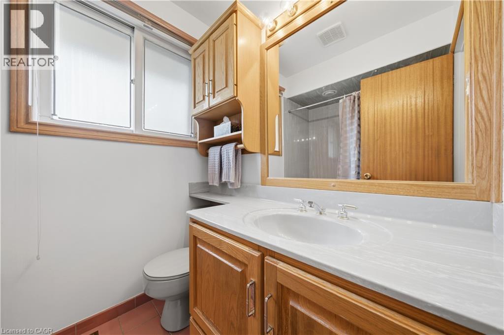 24 West 32Nd Street, Hamilton, ON