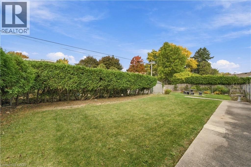 24 West 32Nd Street, Hamilton, ON