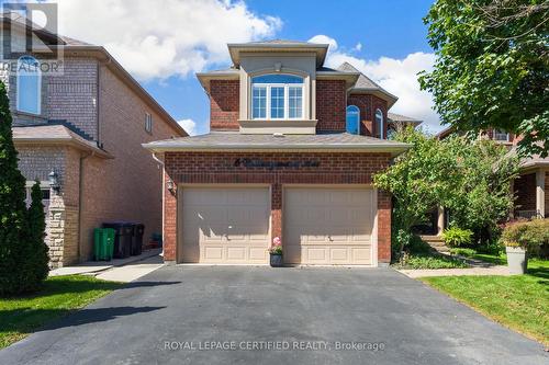 6 COLLINGWOOD AVENUE  Brampton, ON L7A 2E5