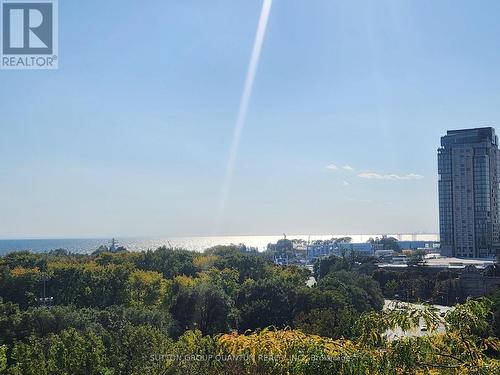 1110 - 219 FORT YORK BOULEVARD  Toronto, ON M5V 1B1