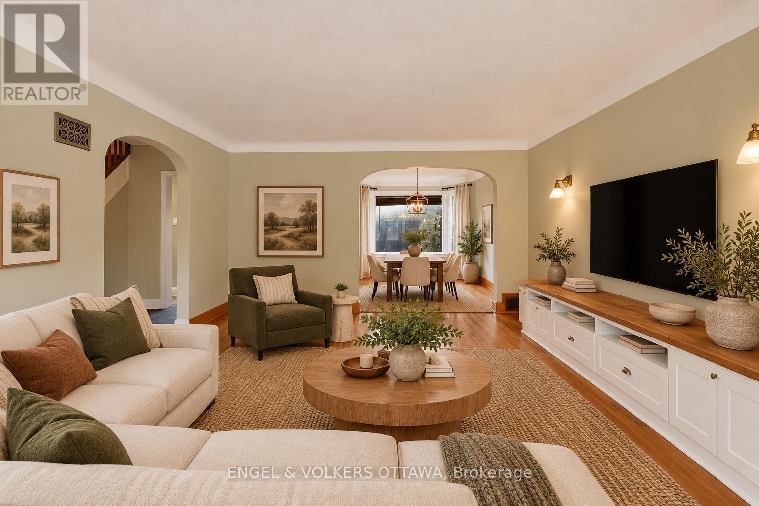 Photo has been virtually staged. - 139 Renfrew Avenue, Ottawa, ON